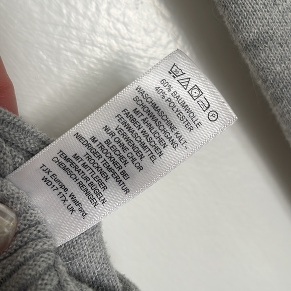 Grey Ribbed Hoodie - Picture 4 of 9